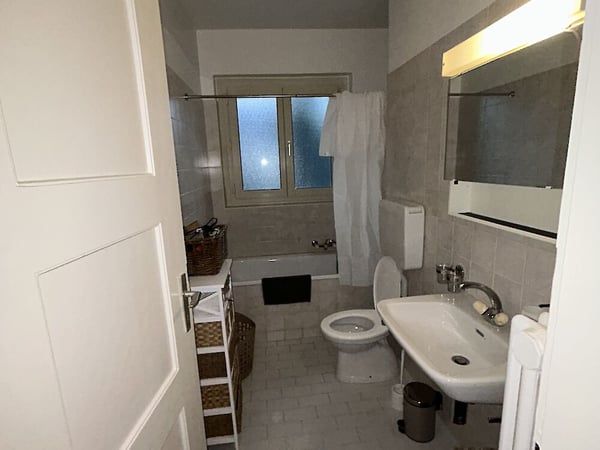 Renovierte 2.5-Zimmerwohnung im Beaumont-Quartier 8