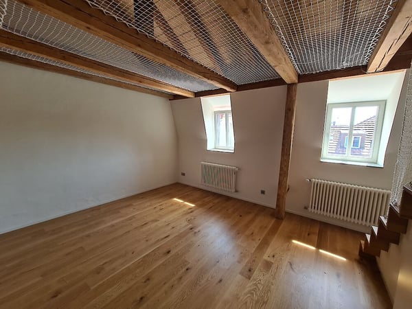Charmante 2.5 Duplex-Wohnung im Alt-Quartier 4