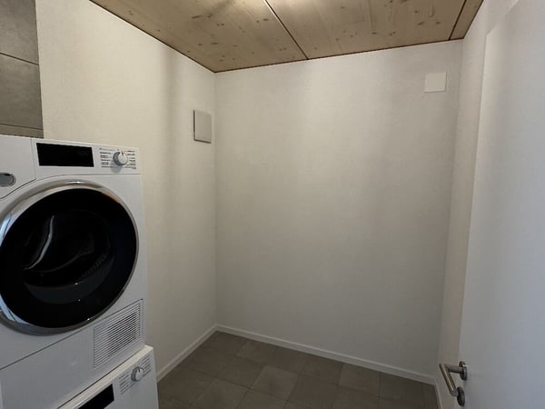 Neuwertige Wohnung an erhöhter Lage in Freiburg zu vermieten 13