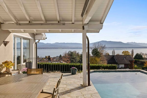 Villa individuelle avec vue panoramique sur le lac et les Alpes 3