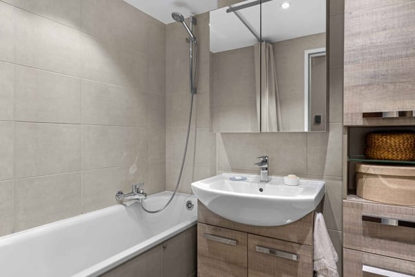 Duplex rénové face aux champs à Chancy 10