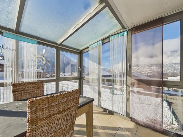 Exklusive 1.1-Zimmer-Wohnung mit grossem Garten und Panoramablick in Ried-Brig 9