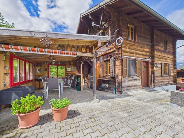 Charmantes Chalet mit Bauland und grosser Sommer-Loggia in Ergisch 7