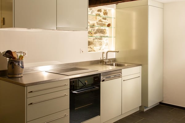3.5-Zimmer-Wohnung in Hohtenn – Historischer Charme mit eigenem Garten 4