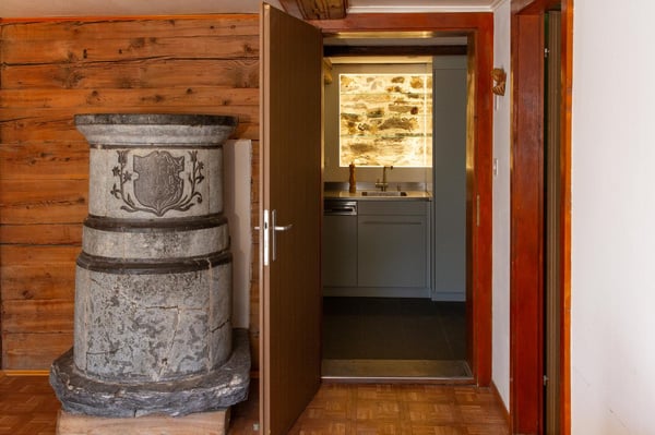 3.5-Zimmer-Wohnung in Hohtenn – Historischer Charme mit eigenem Garten 3