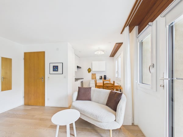 Modernisiertes Studio mit sonniger Terrasse in Ernen – ideal als Ferienwohnung oder Anlageobjekt 2