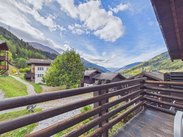 Grosszügige 4.5-Zimmer-Duplex-Attikawohnung mit Panoramablick in Ernen 9