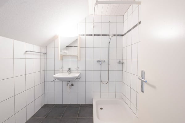 Sonnige und gemütliche 2.5-Zimmer-Wohnung in Arch zu vermieten 5