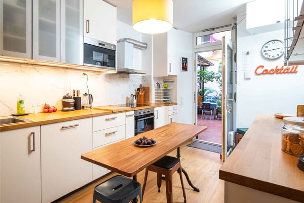 1.5-Zimmer-Wohnung im ersten Stock, im Herzen der Altstadt | Appartamento di 1.5 locali a primo piano, nel cuore della città vecchia 2