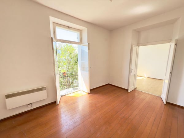 Casa multifamiliare con 3 appartamenti con vista mozzafiato e giardino | Zweifamilienhaus mit 3 Wohnungen mit atemberaubender Aussicht und Garten 5