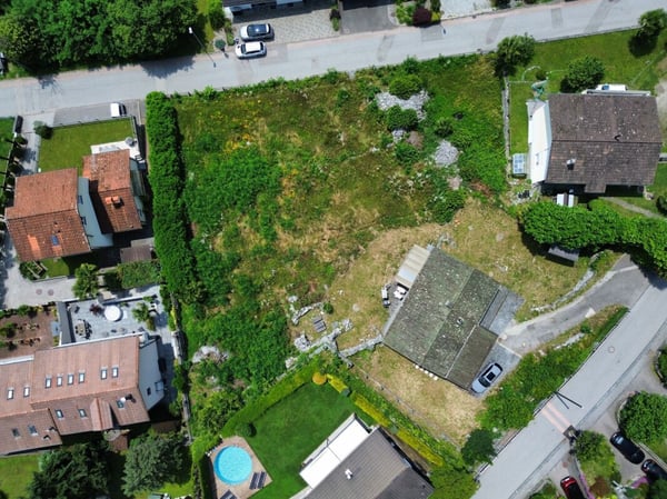 Zu renovierendes Haus mit großem Baugrundstück von 2.254 m2 9