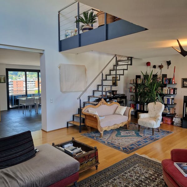 Appartamento attico di 1 ½ locali a pochi passi dal centro e dal lago Maggiore | 1 ½ Zimmer-Penthouse-Wohnung, nur wenige Schritte vom Zentrum und dem Lago Maggiore entfernt 3