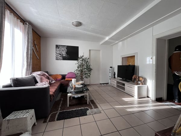 Lukrativ Gebäude mit Restaurant, Wohnungen und Parkplatz mit Rustico | Stabile a reddito con ristorante, appartamenti e zona parcheggi con rustico 5