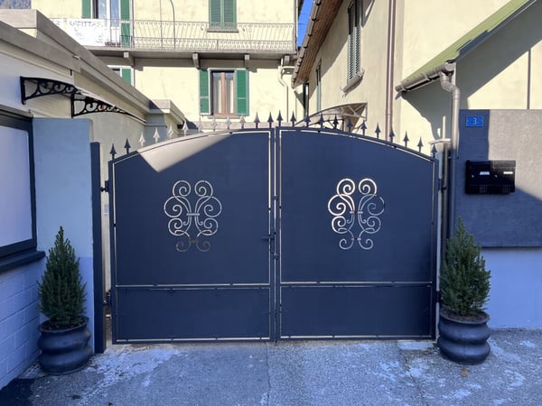 Lukrativ Gebäude mit Restaurant, Wohnungen und Parkplatz mit Rustico | Stabile a reddito con ristorante, appartamenti e zona parcheggi con rustico 10