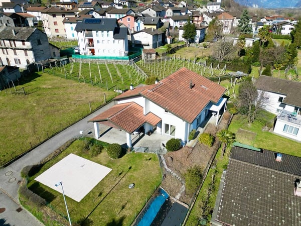 Harmonie zwischen Komfort und Natur im Herzen des Tessins 14