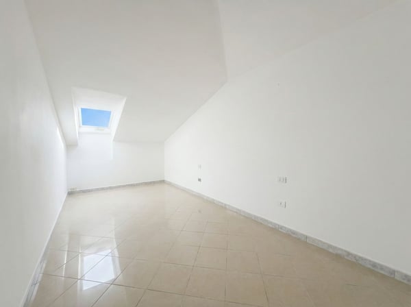 LOFT WITH CELLAR & PARKING — CUGLIATE-FABIASCO 9