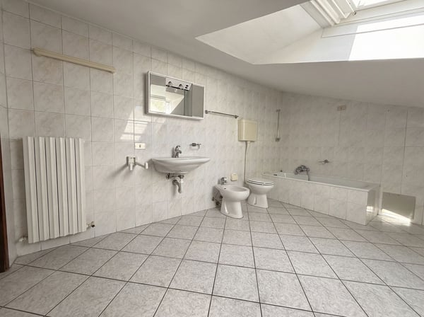 LOFT WITH CELLAR & PARKING — CUGLIATE-FABIASCO 7