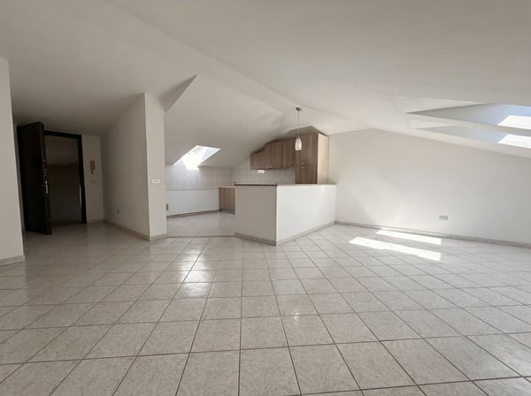 LOFT WITH CELLAR & PARKING — CUGLIATE-FABIASCO 2