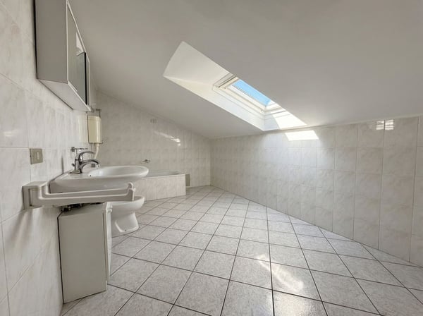 LOFT WITH CELLAR & PARKING — CUGLIATE-FABIASCO 6