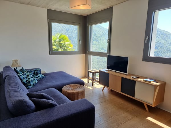Neues Einfamilienhaus mit 6 Zimmern sehr sonnig und mit Blick auf den See 5