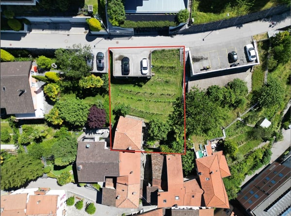 Esclusivo Terreno Edificabile a Brè con Potenziale di Sviluppo 2