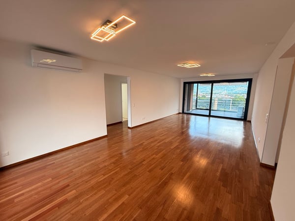 4.5-Zimmer-Wohnung mit zwei Terrassen in Locarno — sofort verfügbar 2