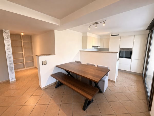 4.5-Room Apartment with Private Garden 6