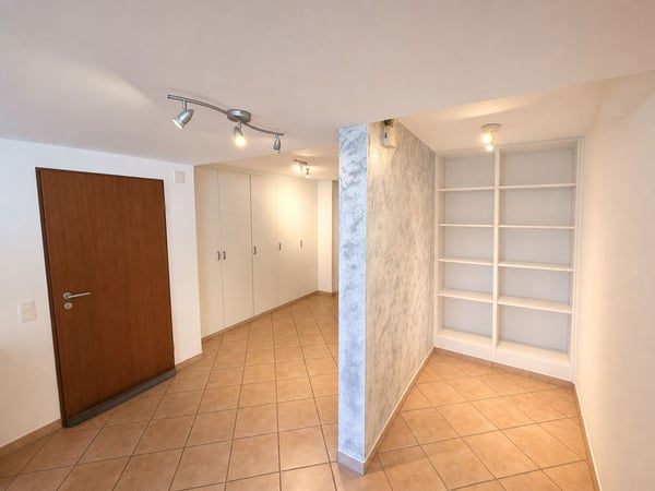 4.5-Room Apartment with Private Garden 11