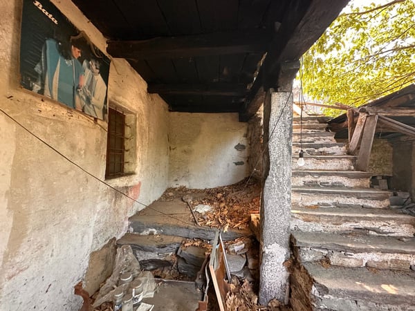 Zwei historische Gebäude mit privatem Innenhof im Herzen von Gordevio 12