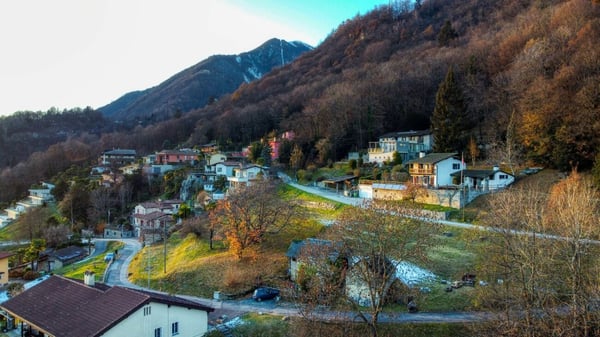 Baugrundstück mit Ausblick auf die Bergen 3