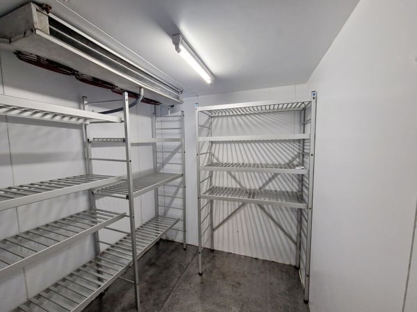 Möbliertes und ausgestattetes Restaurant 6