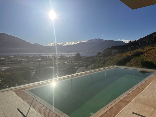 Mediterrane Villa mit Infinity-Pool, SPA und Panoramablick auf den Lago Maggiore