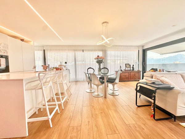 Modernes Penthouse mit 40 m² Terrasse und Panoramablick über Locarno 8