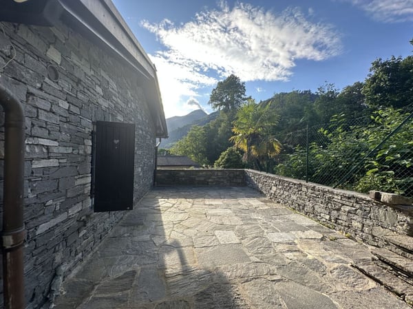 EXKLUSIVE VILLA ZWISCHEN NATUR, LUXUS UND ATEMBERAUBENDEM PANORAMA 22
