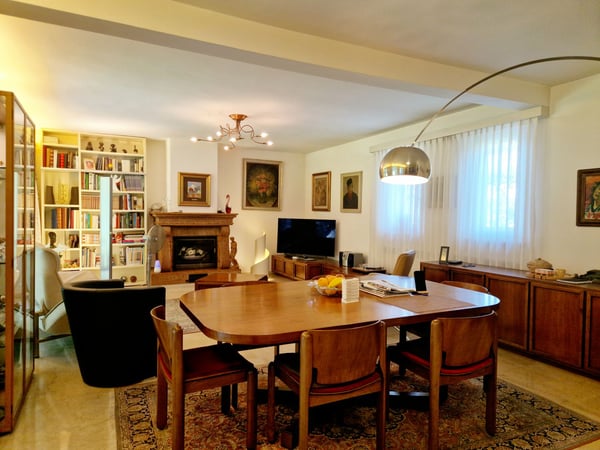4 ½-Zimmer-Einfamilienhaus mit schönem romantischen und großem Garten 2