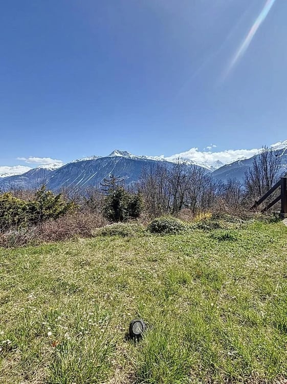 Charmant chalet mitoyen avec vue et ensoleillement exceptionnel 7