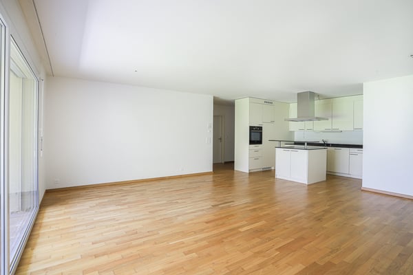 Helle 3.5-Zimmer-Wohnung mit grosszügigem Sitzplatz 2
