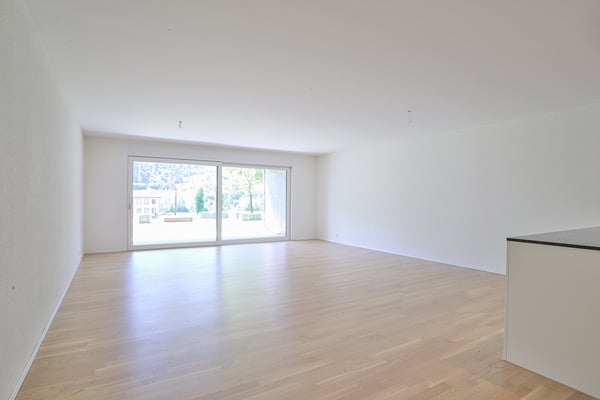 GROSSZÜGIGE 3.5 Zimmer-Wohnung mit Sitzplatz 3
