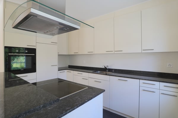 Attraktive Familienwohnung mit zwei Balkonen 2