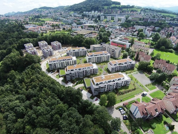 ZENTRALES Wohnen mit GROSSZÜGIGEM Balkon 1