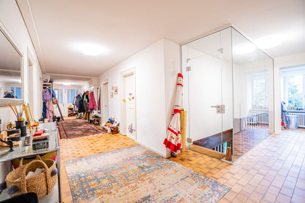 Historisches MFH mit 3 Einheiten und privatem Seepark mit EFH in Richterswil 13