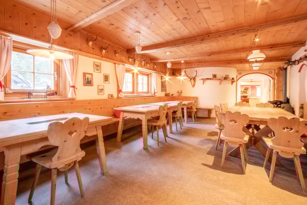 Projekt Chesa Alvetern - 1.5-Zimmer DG-Neubau-Ferienwohnung in S-charl 8