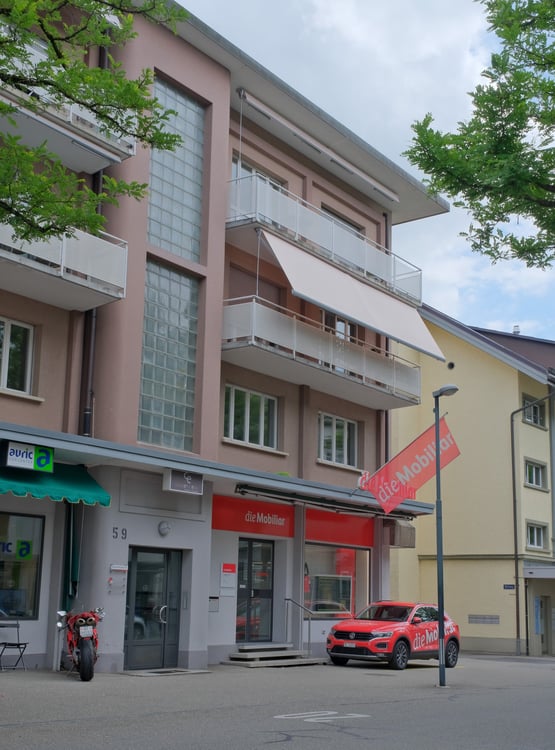 Grosszügige Büro-/Praxisfläche beim Bahnhof Burgdorf 1