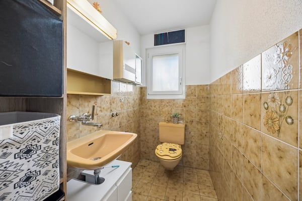 Freistehendes EFH mit 6.5 Zimmer und viel Umschwung 11
