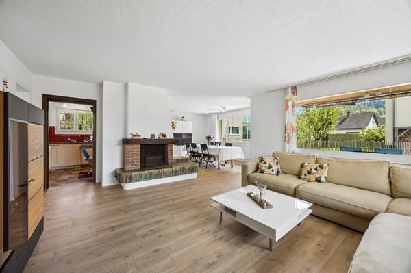 Freistehendes EFH mit 6.5 Zimmer und viel Umschwung 10