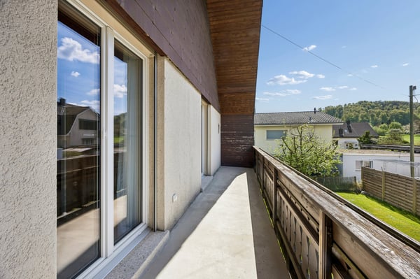 Freistehendes EFH mit 6.5 Zimmer und viel Umschwung 9