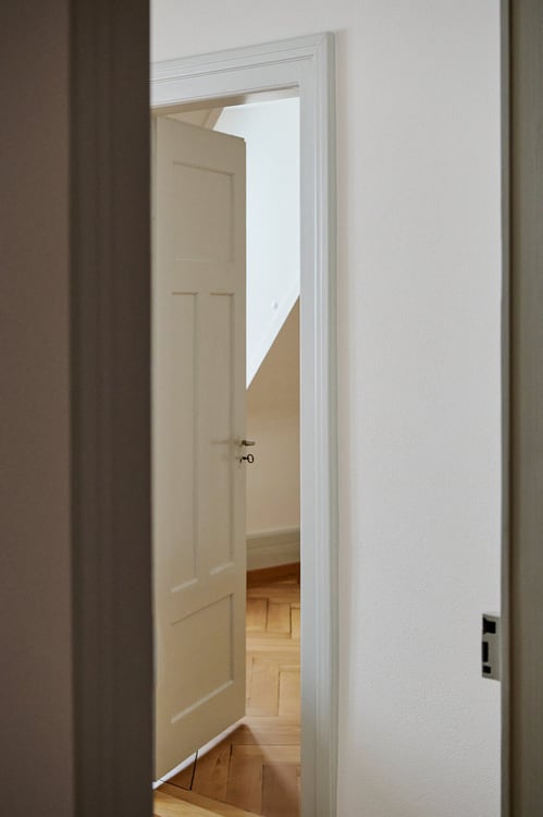 Stilvoll frisch renovierte 3-Zimmer-Wohnung im Herzen von Zürich-Wiedikon 9