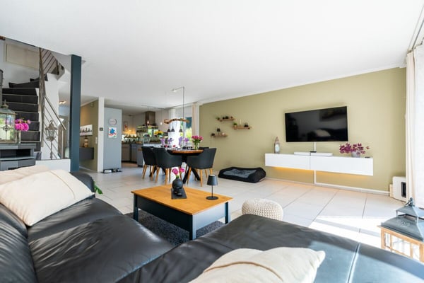 Traumhaft schöne & renovierte Doppelhaushälfte am Waldrand bei Schönbühl zu verkaufen 1