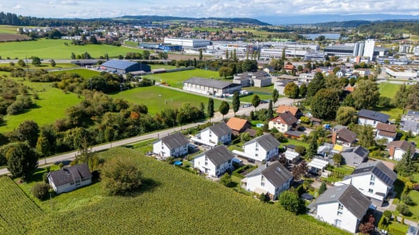 Traumhaft schöne & renovierte Doppelhaushälfte am Waldrand bei Schönbühl zu verkaufen 13