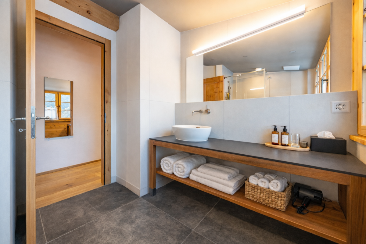 EINMALIGE CHANCE: Crusch Alba - betriebsbereites Hotelensemble in S-Charl